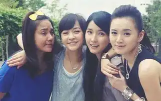 江铠同小时代剧照小时代江铠同吻戏床戏
