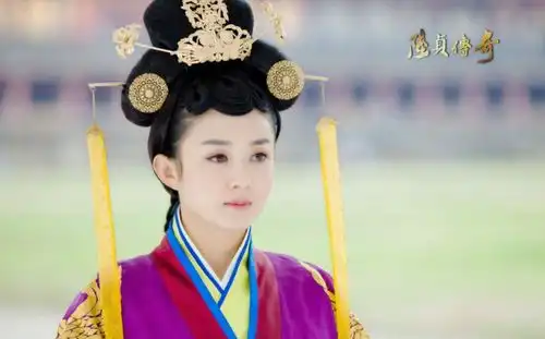 赵丽颖罕见谈网络负面评价,曾被骂滚出娱乐圈,与杨幂都是强心脏