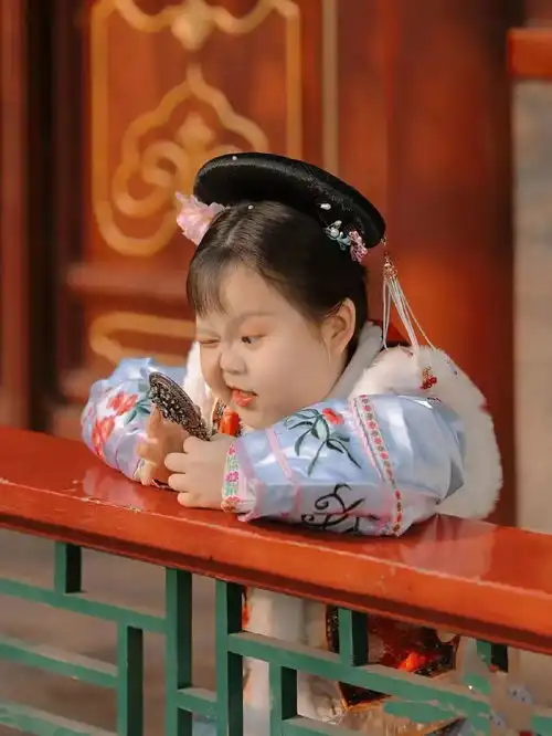 这是我见过最有灵劲儿的微胖宝宝