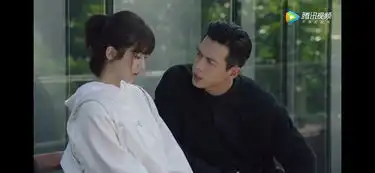 亲爱的热爱的韩商言喜欢佟年不表达,下意识的身体动作出卖了他