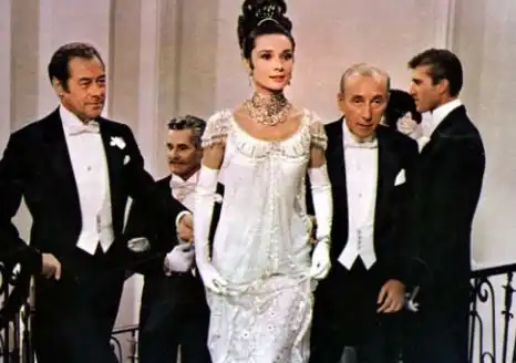 奥黛丽赫本的电影窈窕淑女的结尾是什么