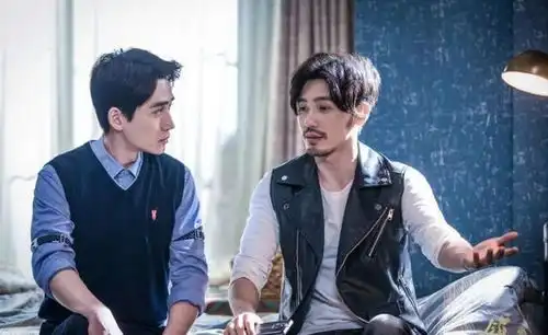 重启亲爱的自己热播人气旺,32岁冻龄,却被曝隐婚生子
