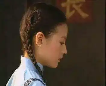 15岁刘亦菲就窈窕淑女,在金粉世家里民国穿搭竟是当今淘宝爆款
