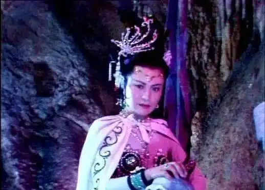 77岁白骨精杨春霞,至死都不原谅导演杨洁,两人有何矛盾
