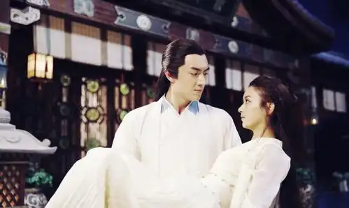 楚乔传你可以和燕洵谈恋爱,但一定要嫁给宇文玥