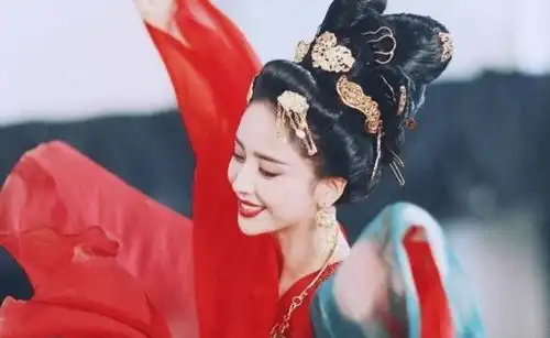 佟丽娅在新剧浣溪沙中扮西施引好评,范蠡韩庚古装扮相被吐槽