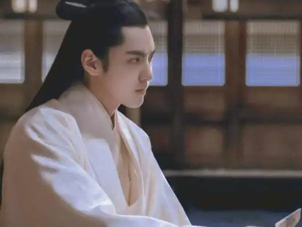 疑青簪行换男主脸再播出,杨紫没意见,许凯黄景瑜嫌太晦气