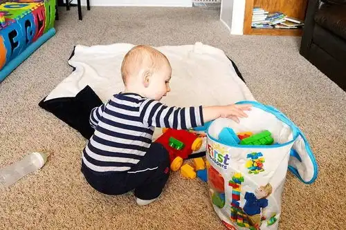 教养家里玩具撒一地教你3周养成宝宝收纳好习惯