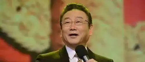 好爸爸蒋大为放弃事业海外陪读,为给女儿买房回国拼命工作