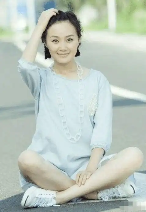 两人都曾是甄嬛传中的丫鬟,今一人片约不断,她却无戏可拍
