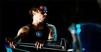 美国队长3幕后剧照原来钢铁侠战甲只有上半身才是真的