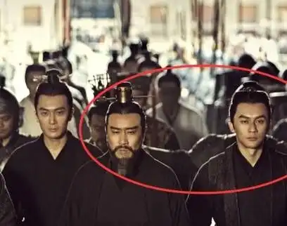 曹丕继位之后为什么会如此短命这和他做的两件事情有关
