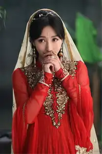 柳岩穿薄纱红裙化身天竺少女展曼妙身姿跳起印度舞