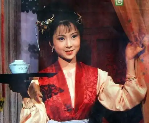 晴雯临死前为何要与贾宝玉换穿内衣
