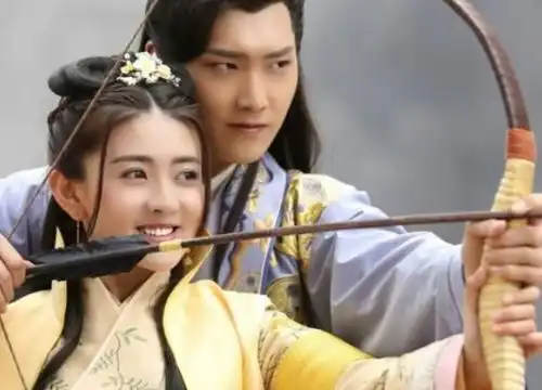 网剧走红的四位女明星,前三位不温不火,唯独她爆红成一线
