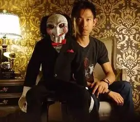 征服好莱坞的华裔导演让多部电影起死回生,今和小10岁娇妻低调完婚
