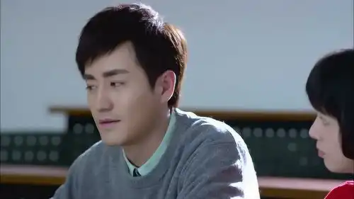 致青春杨玏给陈瑶出题,居然是在纸巾上,真是节俭啊