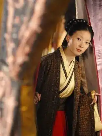 浅谈鸳鸯丫环的贞烈不亚于人