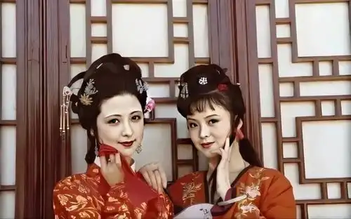 红楼梦别怪尤二姐进荣国府,住小花枝巷真不好
