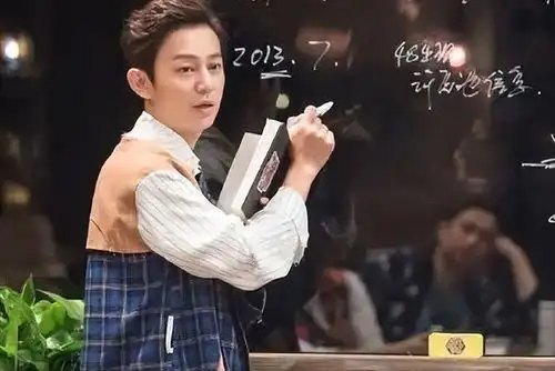 表面是艺人实则是老师,他们的学生占半个娱乐圈,最后一位厉害了
