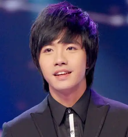 俞灏明复出拍春天被曝脸部伤还没完全恢复
