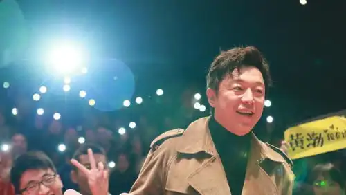 刘亦菲红于干爹,毁于自己33岁的她走到今天这步该怪谁呢陈金飞
