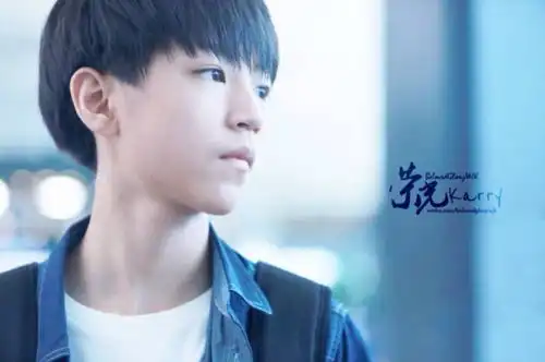 王俊凯的画报人生
