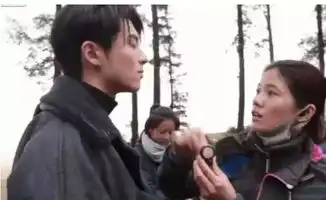 流星花园王鹤棣化妆盛世美颜不用滤镜,化妆师都服气的脸
