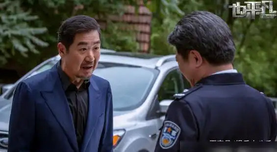 也平凡张国立等众多明星加入,看到女主干练的短发,爱了
