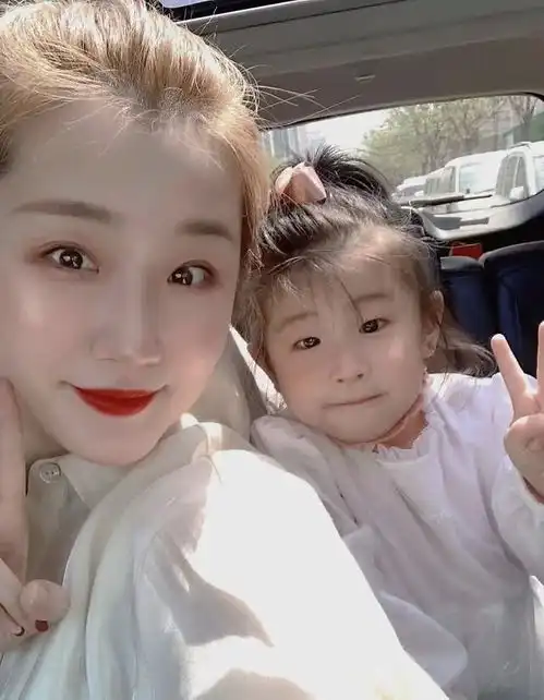 快乐星球演员现状三位结婚生子,而他退隐成北大学霸