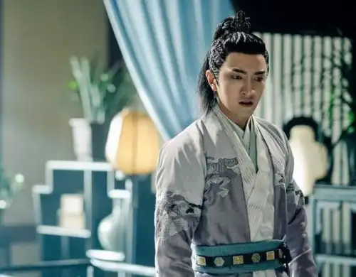 金瀚没男主脸在君九龄里演技颜值均被吐槽,可惜彭小苒了
