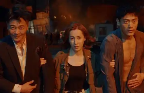 断金上映,开年暴打,吴樾秀真功夫血洗黑帮
