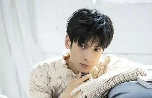 倾城时光张峻宁因临时救场大火,罗云熙同样如此,而连她也是