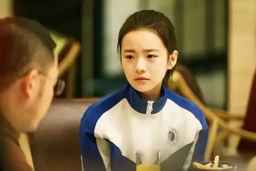 初中三年,优等生的焦虑与代价
