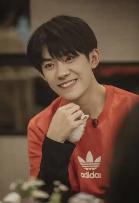 易烊千玺退出朋友请听好2嘉宾阵容曝光,当红3字顶流或加盟
