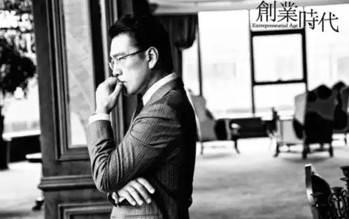 45岁靠演贱男再度翻红,他果然是老男人堆里的泥石流
