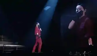 那英力挺王菲怒骂黑粉这和王菲跑调没关系
