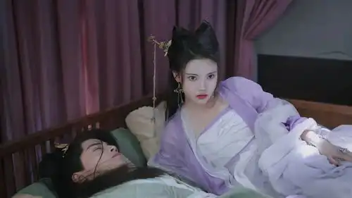 长月烬明孙珍妮狐狸精太惊艳,上次紫衣这么好看的还是唐嫣的紫萱
