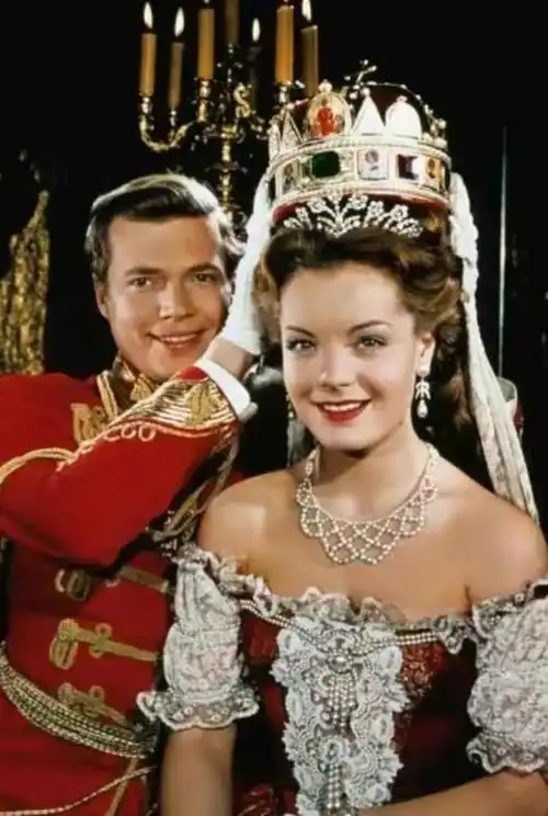 世界电影著名四大银幕情侣
