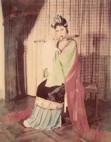 她化蝶而飞,越剧十姐妹终相会天堂
