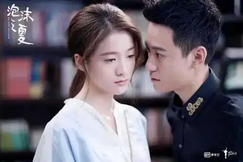 张雪迎说杨紫头大鼻子塌皮肤黑怪不得分手往你身上泼脏水
