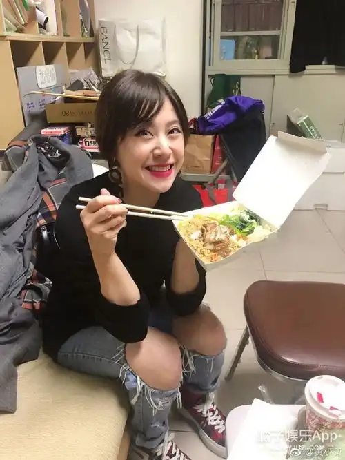 还记得终极一班里的煞姐吗,她现在长这样啦
