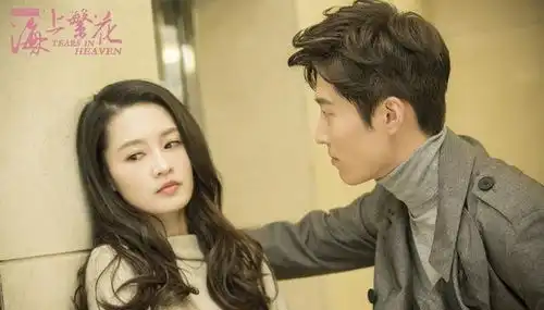 李沁职场新剧即将来袭,搭档这位意难平惹关注,光看剧照就等不及