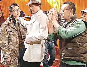 让子弹飞周润发造型气场强称葛优像周星驰