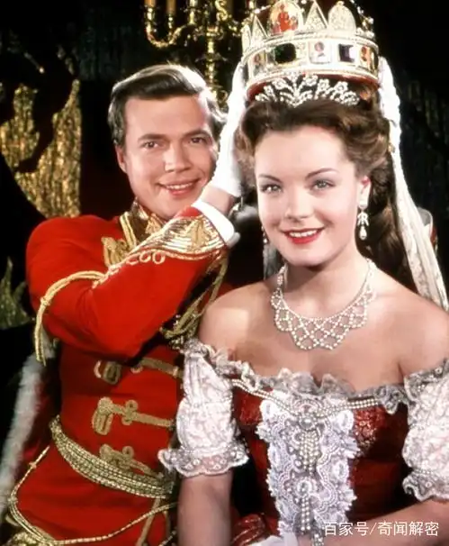 茜茜公主的腰到底有多细看到照片才懂得,真正的小蛮腰是啥样子