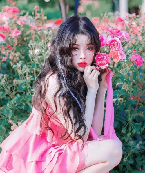 女团卷发,你值得试试

