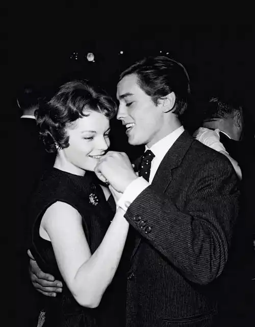 茜茜公主罗密施奈德真实老照片,她的美惊艳了一个世纪
