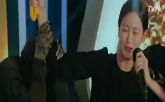 韩剧花游记播放事故被停播第四集播出时间工作人员高空坠落下半身恐瘫痪
