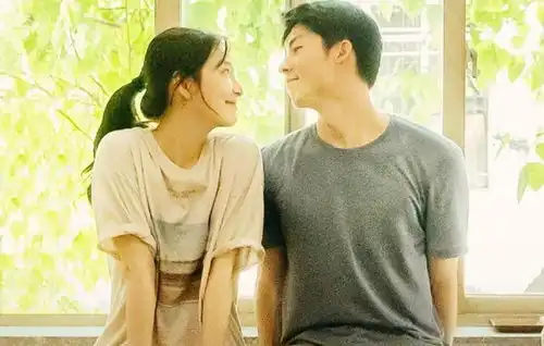 预计票房近十亿,首映夺冠你的婚礼,豆瓣7.8分悬崖之上