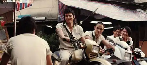 台本土片票房超阿凡达
